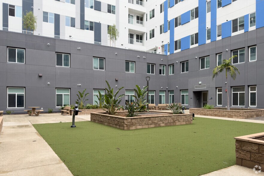 More Photos Of 10028-10082 Garden Grove Blvd, Garden Grove Apartments For Lease