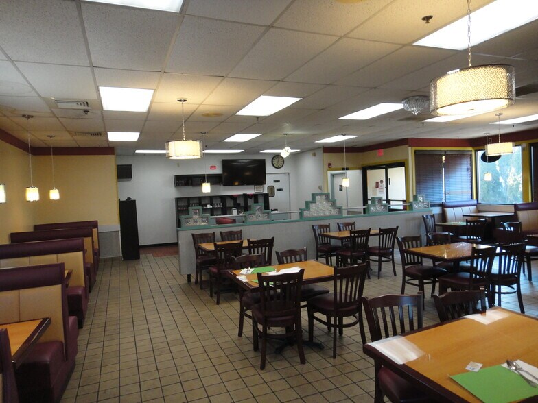 More Photos Of 480 Westport Ave, Norwalk Restaurant For Lease