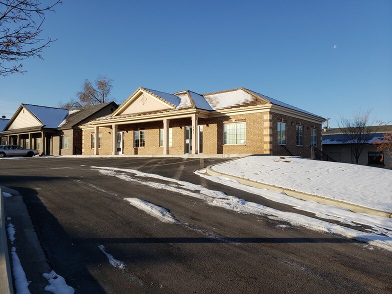 More Photos Of 571-583 W Center St, Pleasant Grove Office For Lease