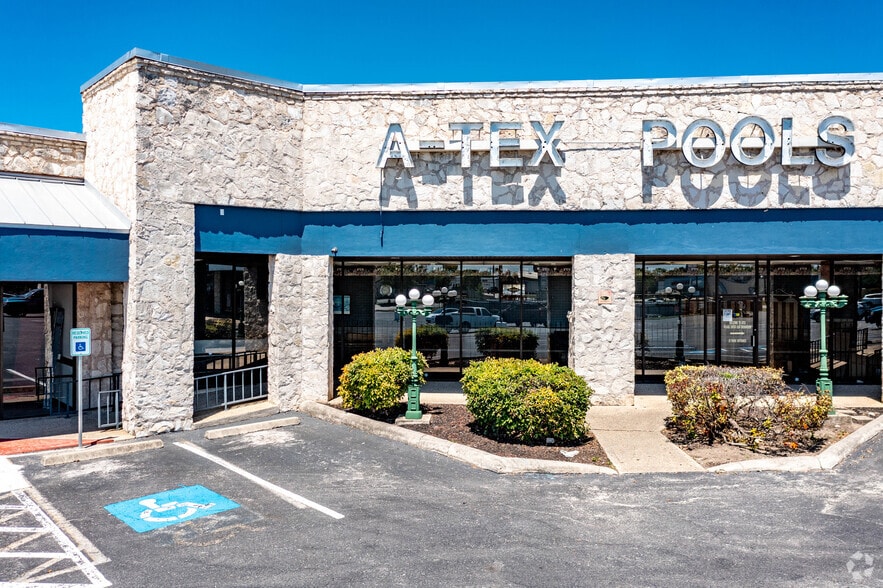 More Photos Of 9323 Perrin Beitel Rd, San Antonio Unknown For Lease