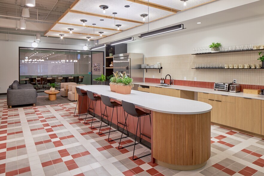 More Photos Of 1501 Mike Fahey St, Omaha Coworking Space