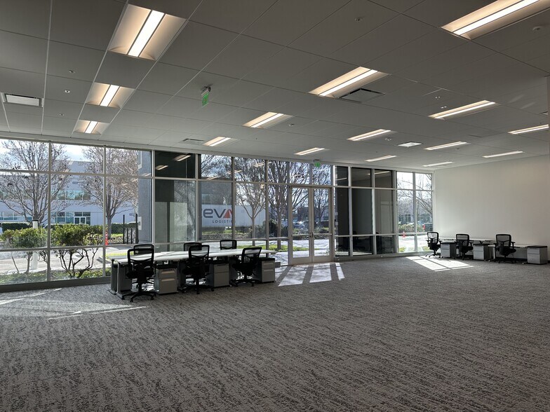 More Photos Of 25801 Industrial Blvd, Hayward Research And Development For Lease