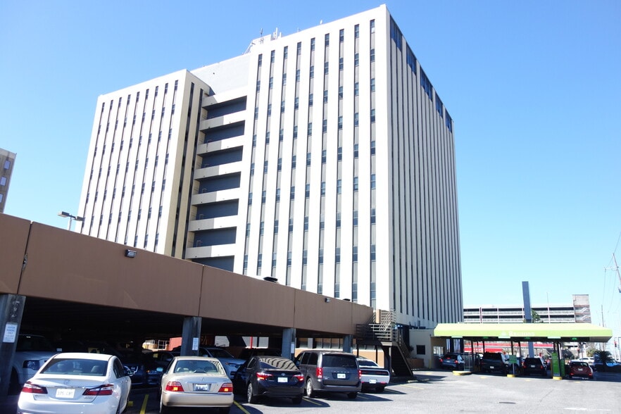 More Photos Of 3525 N Causeway Blvd, Metairie Office For Lease