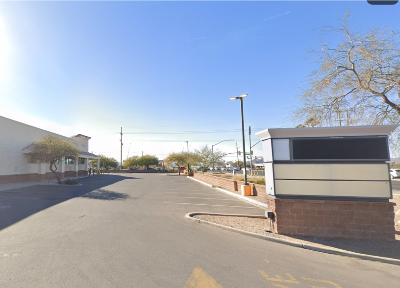 More Photos Of 525 W Valencia Rd, Tucson Drugstore For Lease