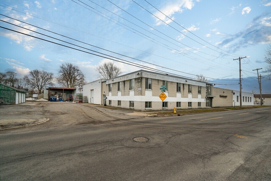 More Photos Of 59 Felton St, North Tonawanda Industrial For Sale