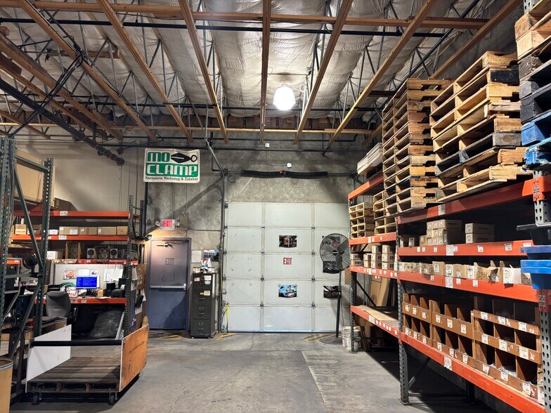 More Photos Of 6920 SW 111th Ave, Beaverton Warehouse For Sale