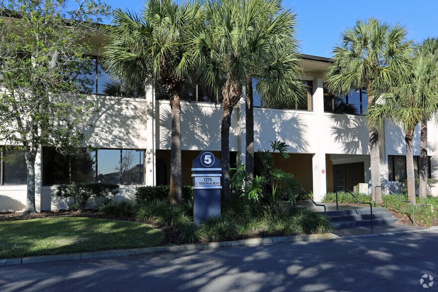 More Photos Of 1025 S Semoran Blvd, Winter Park Unknown For Lease