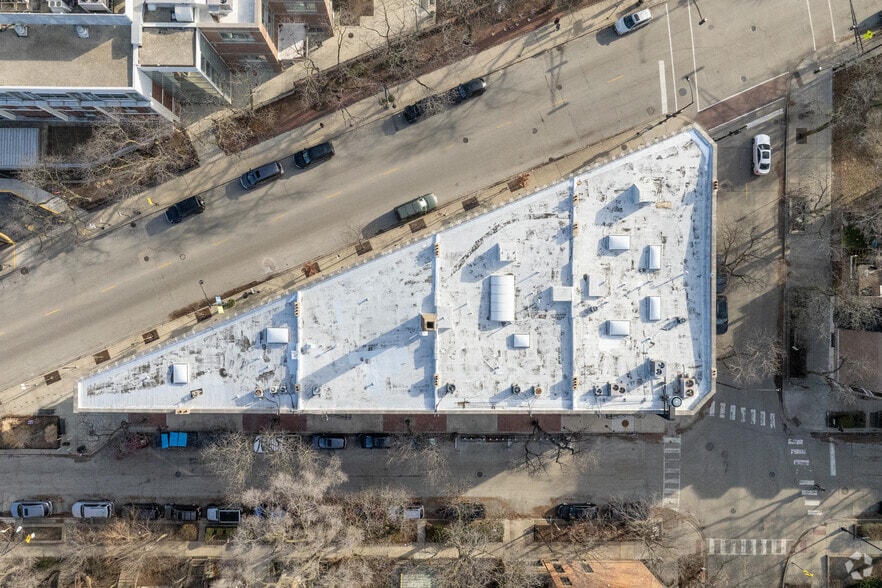 More Photos Of 2200-2224 N Clark St, Chicago Apartments For Lease