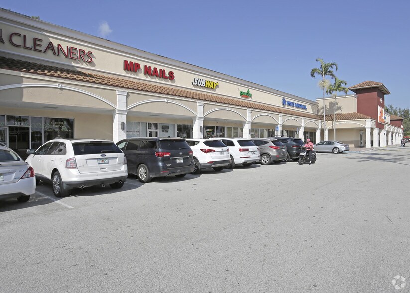 More Photos Of 13130-13302 Biscayne Blvd, North Miami General Retail For Lease
