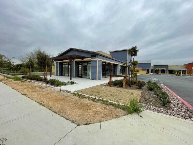 More Photos Of 9241 Limonite Ave, Jurupa Valley Unknown For Lease