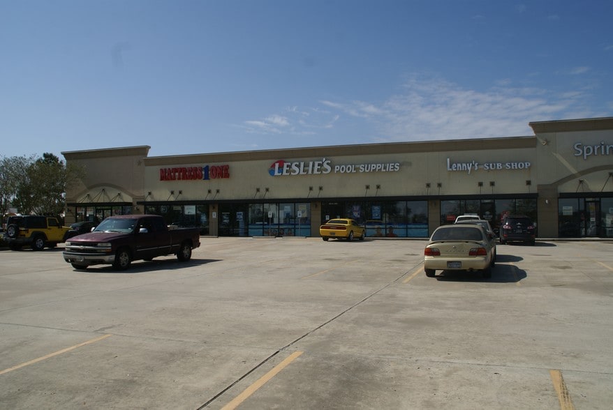 Primary Photo Of 20141 Interstate 45, Spring Storefront For Lease