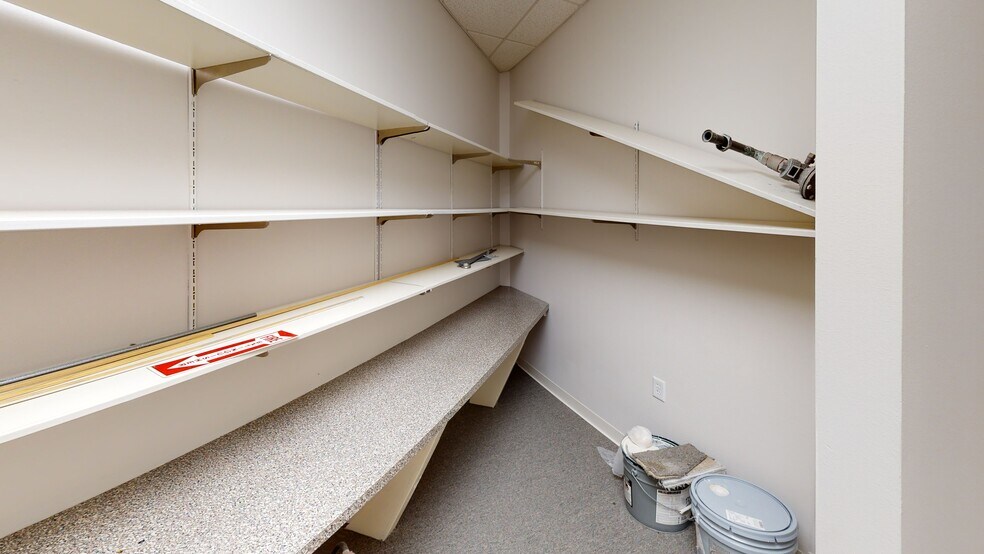 More Photos Of 2900 S Main St, Searcy Office For Sale