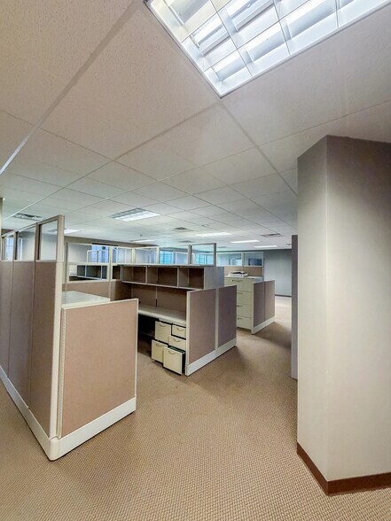 More Photos Of 5925 Stevenson Ave, Harrisburg Office For Sale