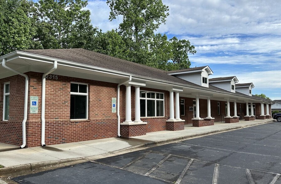 More Photos Of 2315 E WT Harris Blvd, Charlotte Medical For Sale