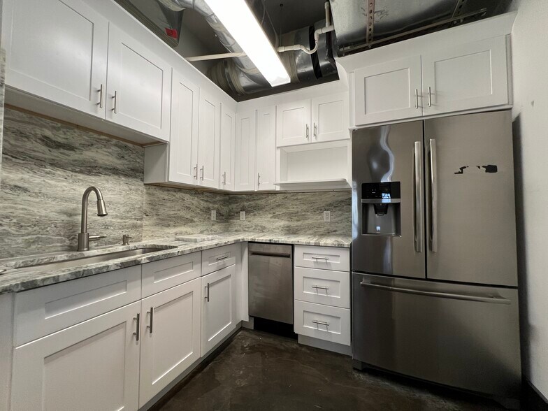 More Photos Of 319 Atlanta St, Marietta Office For Sale
