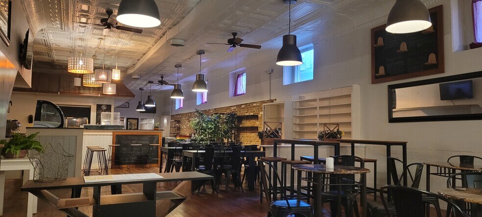 More Photos Of 14 E Patrick St, Frederick Storefront Retail Office For Sale