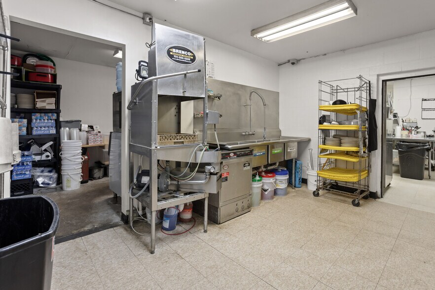 More Photos Of 205 1st St SW, Glyndon Restaurant For Sale