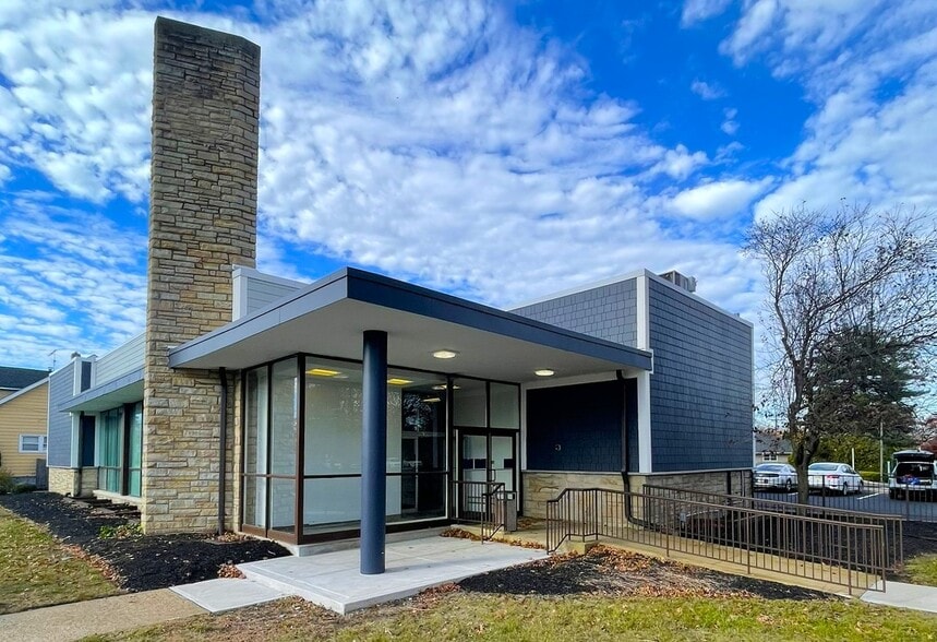 More Photos Of 1575 Brunswick Ave, Lawrence Township Bank For Lease