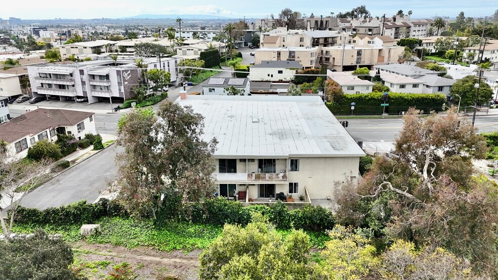 More Photos Of 3189 Cheviot Vista Pl, Los Angeles Apartments For Sale