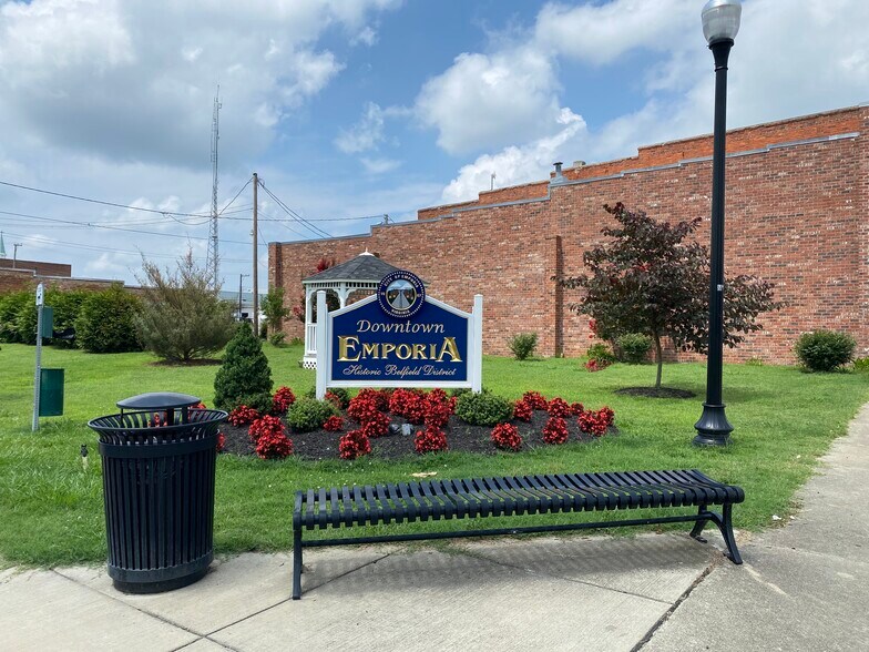 More Photos Of 520 Reese St, Emporia Warehouse For Sale