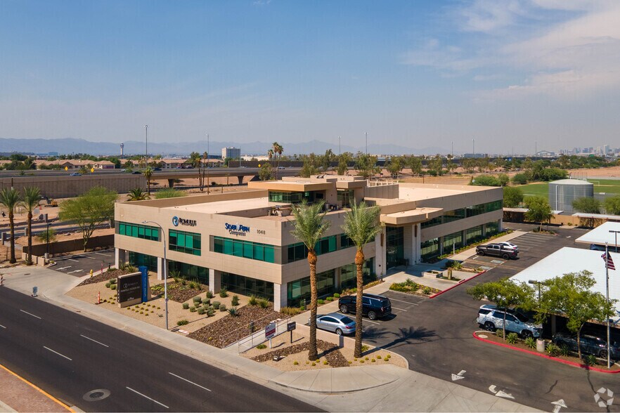 More Photos Of 1048 N 44th St, Phoenix Office For Lease