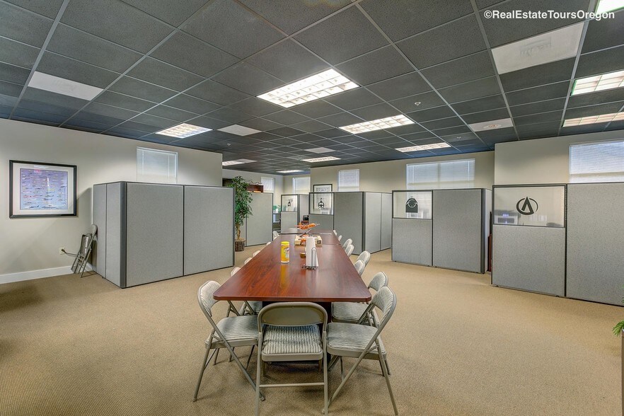 More Photos Of 22831 Forest Creek Dr, Sherwood Office For Lease