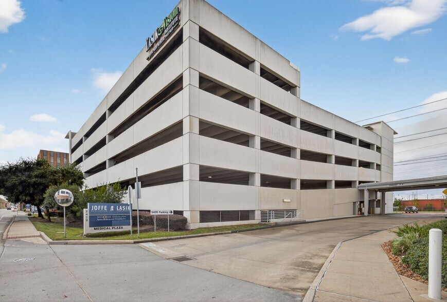 More Photos Of 5420 West Loop S, Bellaire Medical For Lease