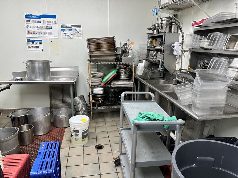 More Photos Of 738 Route 9, Fishkill Unknown For Lease