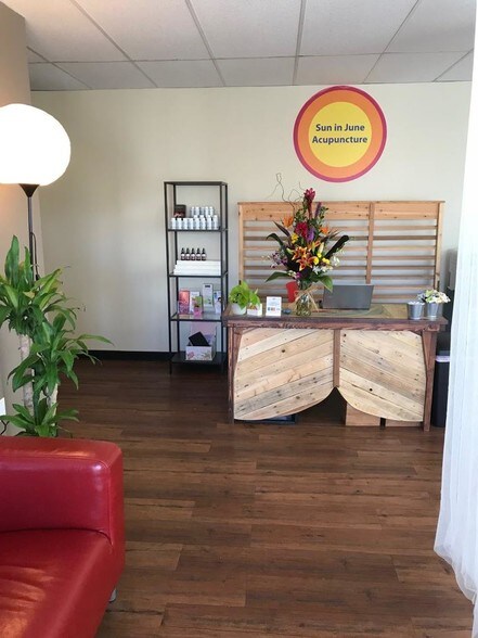 More Photos Of 3500 Overland Ave, Los Angeles General Retail For Lease