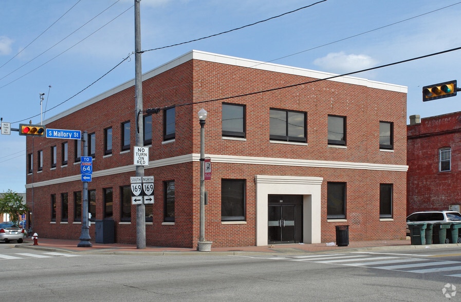 More Photos Of 30 S Mallory St, Hampton Office For Sale