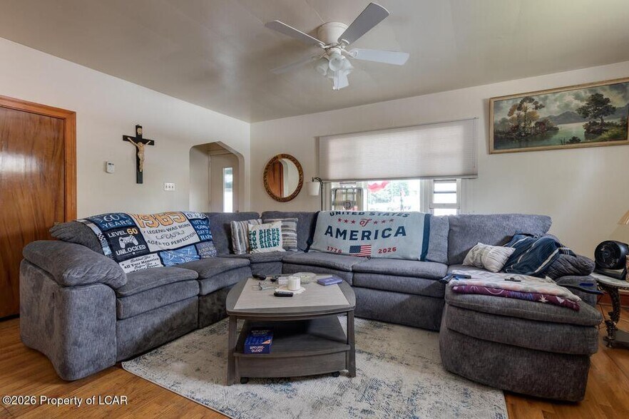 More Photos Of 205 S Poplar St, Hazleton Freestanding For Sale