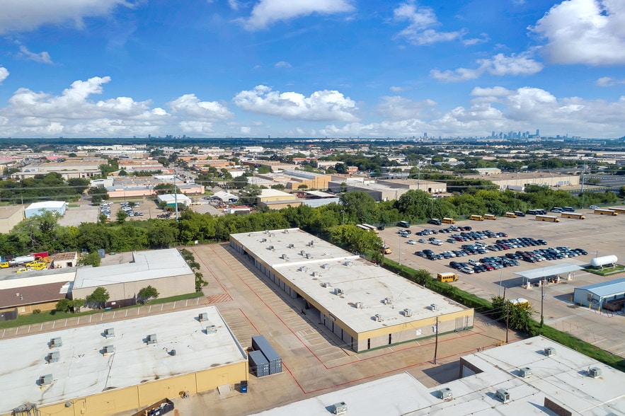 More Photos Of 2526 Manana Dr, Dallas Unknown For Lease