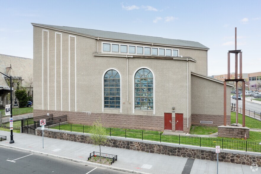 More Photos Of 400 Main St, East Orange Religious Facility For Sale