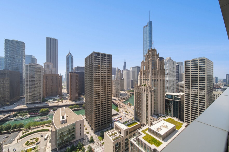 More Photos Of 200 E Illinois St, Chicago Apartments For Sale