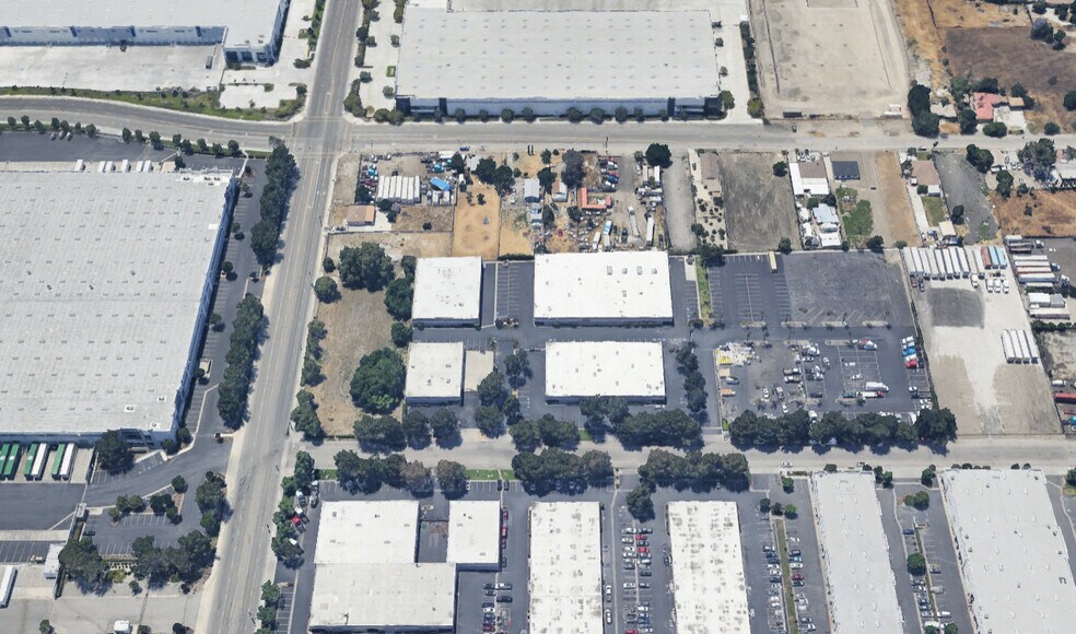 Primary Photo Of 790 S Gifford Ave, San Bernardino Warehouse For Sale