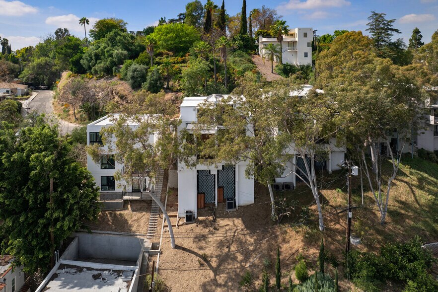 More Photos Of 2330 Silver Ridge Ave, Los Angeles Apartments For Sale