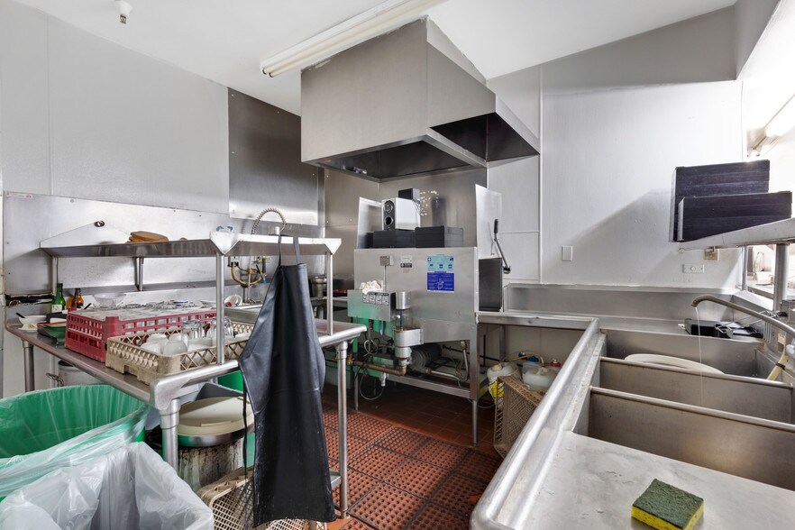 More Photos Of 1465 Webster St, Alameda Restaurant For Lease