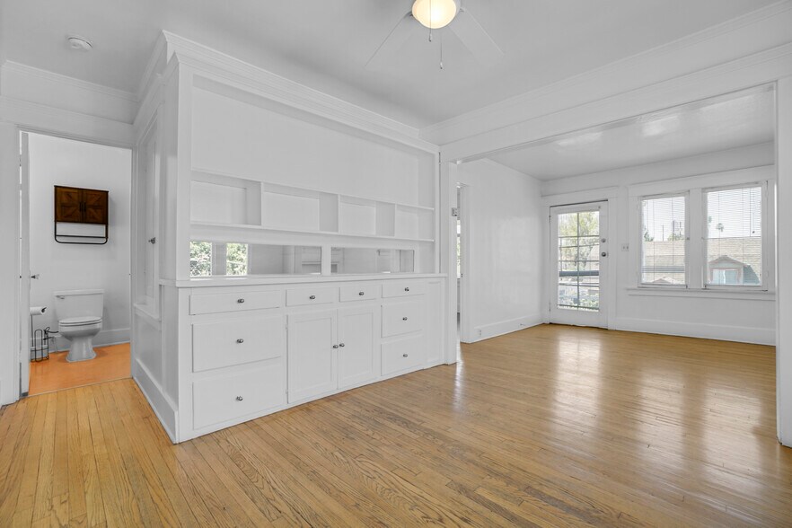 More Photos Of 2531 Elsinore St, Los Angeles Multifamily For Sale