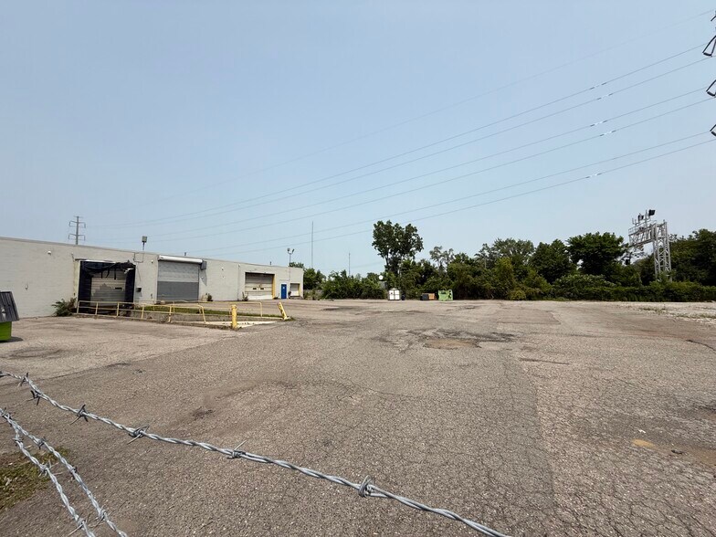 More Photos Of 19000 Fitzpatrick, Detroit Industrial For Sale