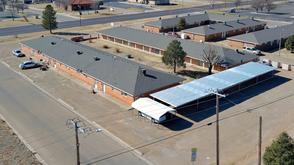 More Photos Of 1725 E 1st St, Dumas Multifamily For Sale