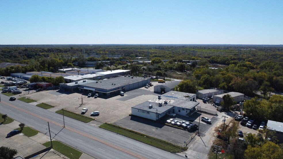 More Photos Of 5520 Military Pky, Dallas Industrial For Sale