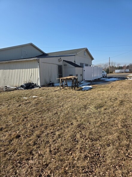 More Photos Of 12240 S Dixie, La Salle Convenience Store For Sale