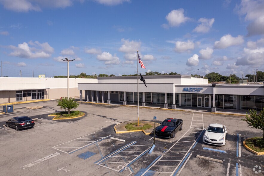 More Photos Of 5019-5087 Edgewater Dr, Orlando General Retail For Lease