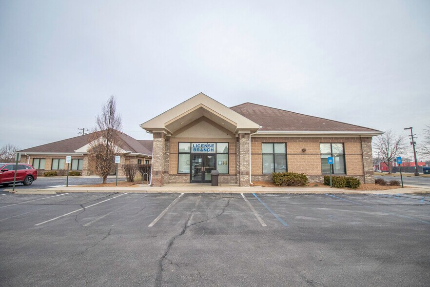 More Photos Of 720 W Navajo St, West Lafayette Office For Lease