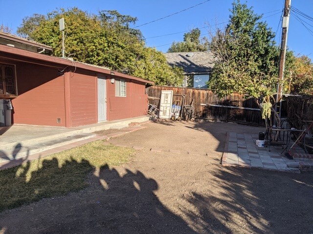 More Photos Of 2757 Foothill Blvd, La Crescenta Freestanding For Sale