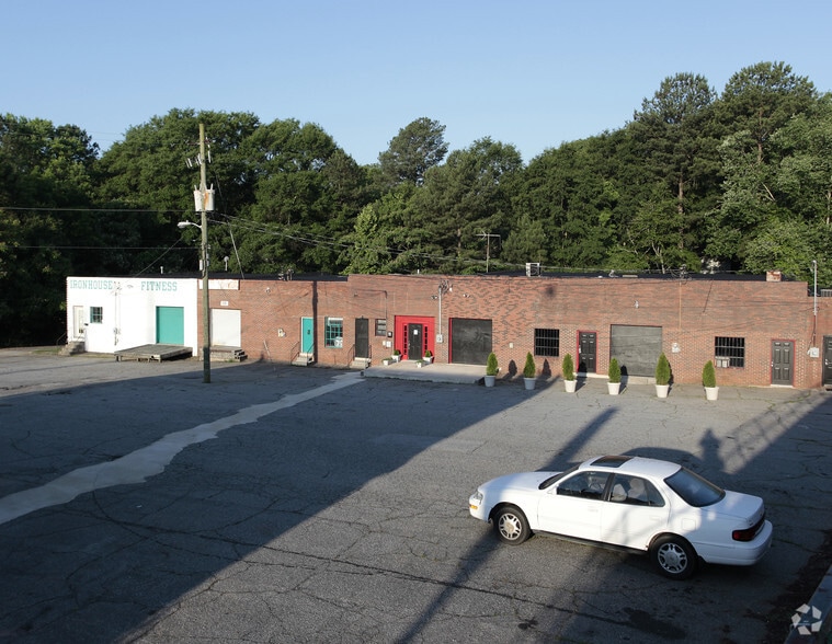 More Photos Of 2652 S Cobb Dr, Smyrna Flex For Lease