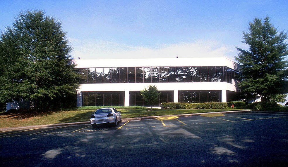 More Photos Of 5224 Snapfinger Woods Dr, Decatur Manufacturing For Lease