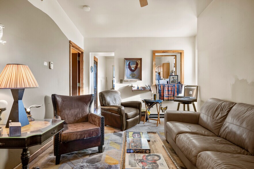 More Photos Of 403-409 N Pearl St, Albany Warehouse For Sale