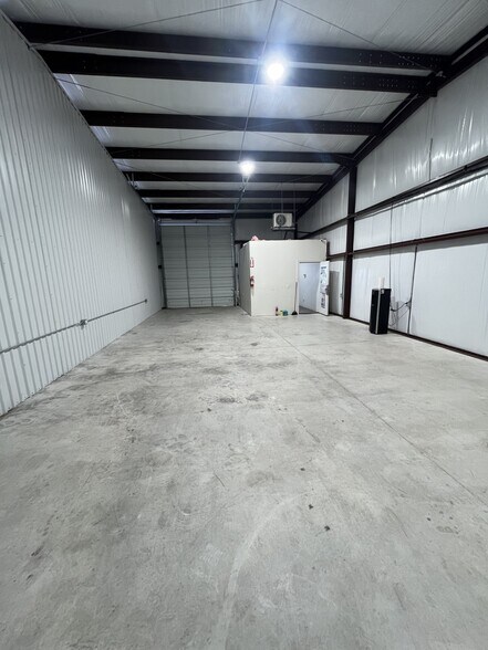 More Photos Of 299 Navarro Dr, Seguin Unknown For Lease