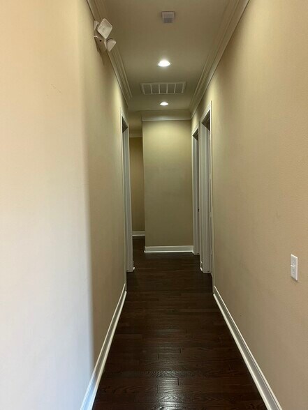 More Photos Of 4501 Cartwright Rd, Missouri City Unknown For Lease